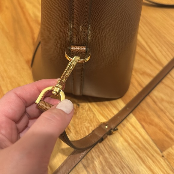 Michael Kors handbag/crossbody 👜 - Picture 9 of 10